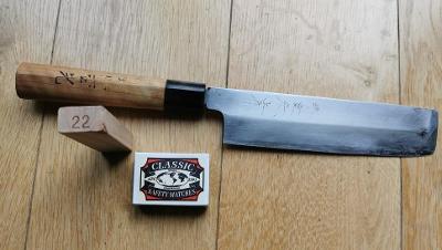 Nakiri- Japonský nůž z karbonové oceli