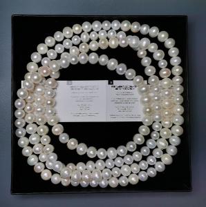 Perlovy náhrdelník 160cm, 9-10mm. PC: 7400 Kč. (KQ4739)