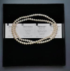Perlovy náhrdelník 60cm, 5-6mm. PC: 2400 Kč. (KU0478)