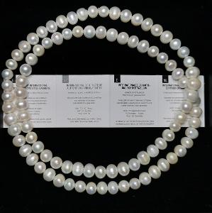 Perlovy náhrdelník 80cm, 8-9mm. PC: 3700 Kč. (KU0414)