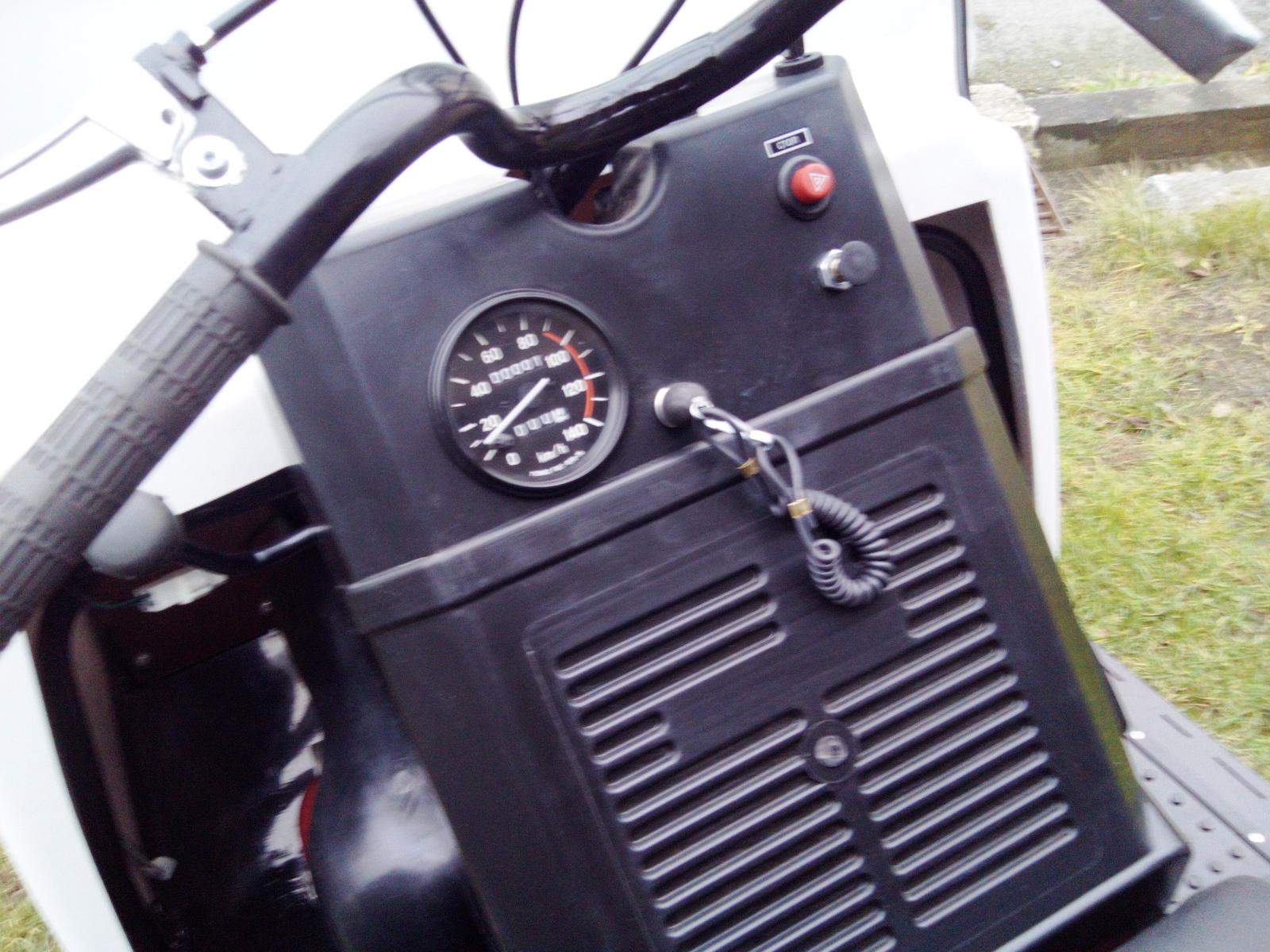 Sněžný skútr Buran RMZ 640 - Auto-moto