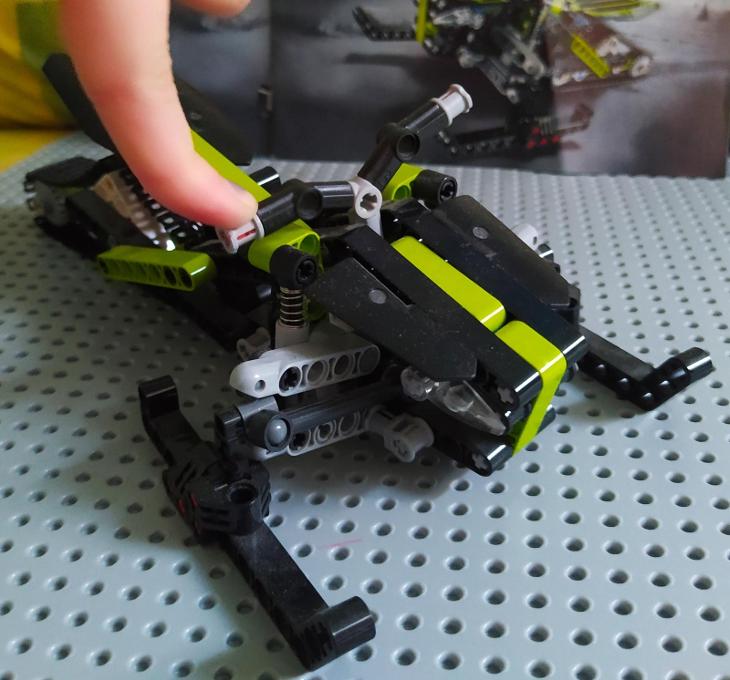 Lego Technic Sněžný skútr - LEGO