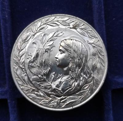 starožitné investiční stříbro,mince,ryzost 999 z roku 1927,Rarita 2 Oz