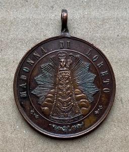 Stará krásná medaile veliká svátostka Panna Marie Madona Loretánská  