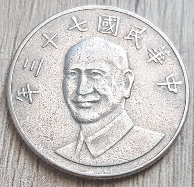 ✅Čínská republika 10 dolarů 年三十七 73 (1984)