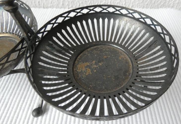 Secesní stojánek - Starožitné předměty z kovů