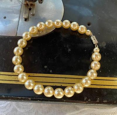 Retro náramek voskované perly