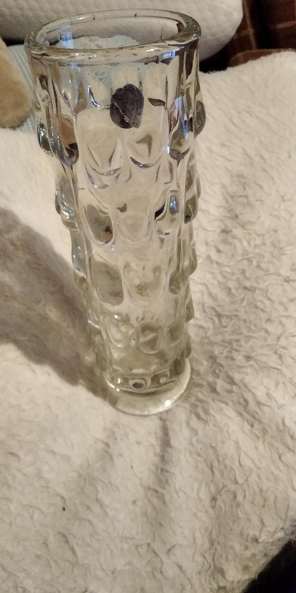 Skleněná váza značená Bohemia - Starožitné sklo