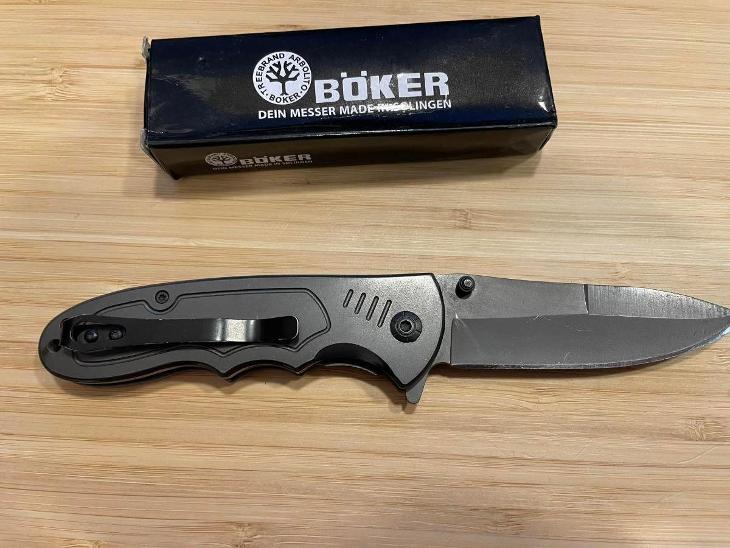 Zavírací nůž Boker 