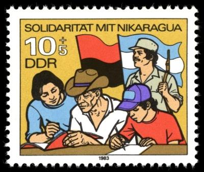 Německo DDR 1983 Známky Mi 2834 ** solidarita Nikaragua vlajky voják