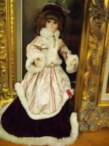 Stará panenka sběratelská 60 cm.