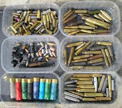patrony nábojnice střely pro sběratele nebo studium munice - balistiky