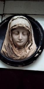 Starožitná hlava Panny Marie