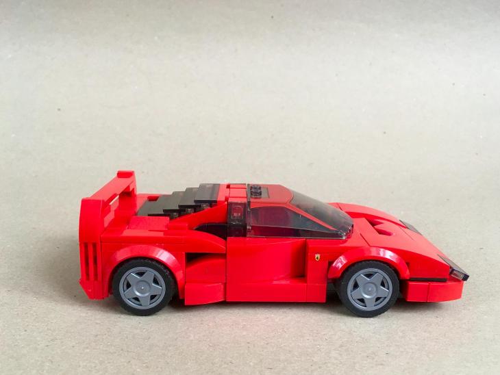 LEGO® MOC Ferrari F40 (8-wide) Speed Champion - LEGO