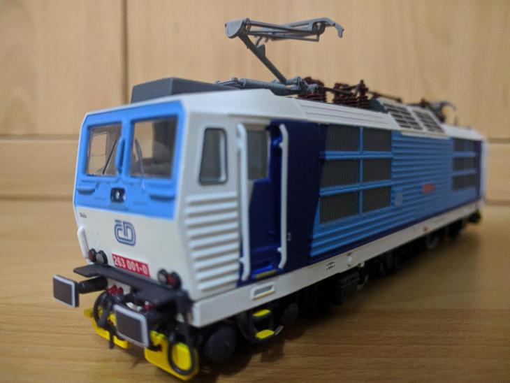 elektrická lokomotiva ČD řady 263 statický model H0 - Modelová železnice
