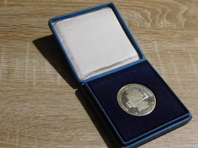 Stříbrná Německá medaile BUNDESREPUBLIK 1993