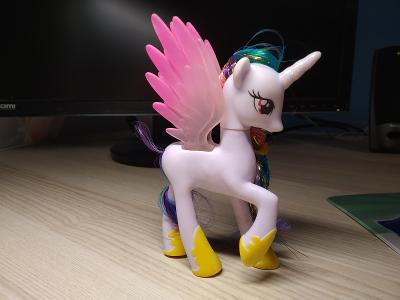 My little pony Princess Celestia poník figurka