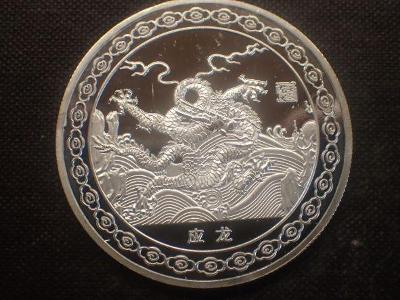 Postříbřená medaile Čínský drak, PROOF, 3,5 cm