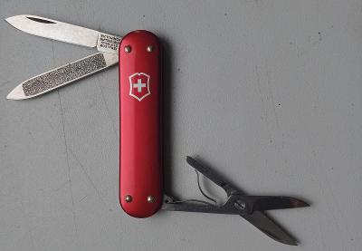 švýcarský nůž VICTORINOX 2