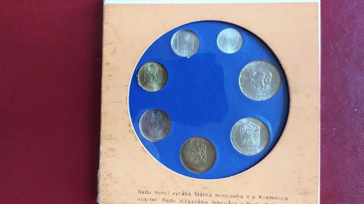 Sada ČSSR 1987 R -kartonový obal -7 mincí -vzácná -nízký náklad  - Numismatika Česko