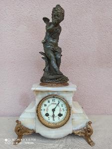 Nádherné- Bronzovo-Cínonovo-Mramorové hodiny s amorem- Francie  1850