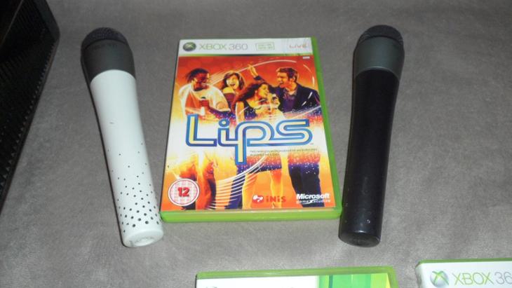 Xbox 360  250GB+ Kinect + Ovladače + 14 her + Lips Karaoke Lego Fifa  