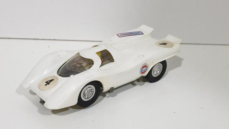 ITES - staré autíčko na autodráhu - PORSCHE 917 - Starožitné hračky