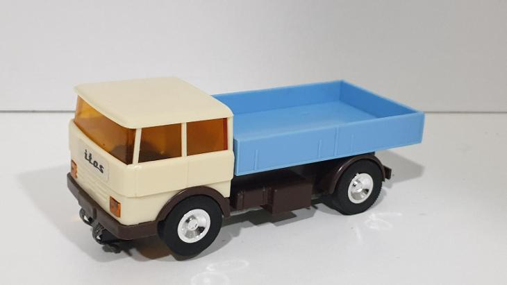 ITES - staré autíčko na autodráhu - Náklaďák valník - Starožitné hračky