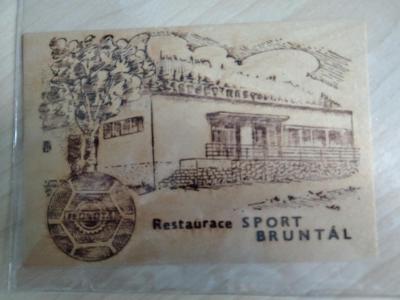 Dřevěná pohlednice Bruntál, restaurace Sport 