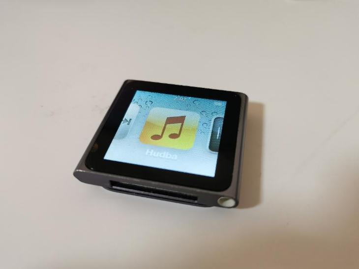 Apple iPod Nano / 16GB (Black) - 7. generace | Aukro