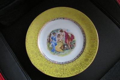 nepoškozený porcelánový talíř Tři Grácie 25 cm
