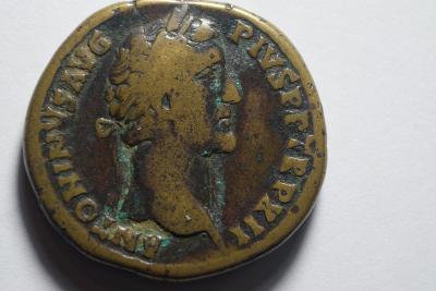 Řím císařství Antoninus Pius  - sestercius - TOP