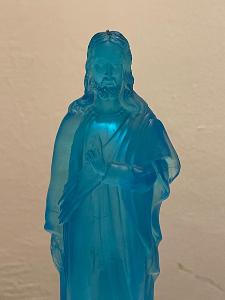 Modrý skleněný svícen - žehnající Ježíš