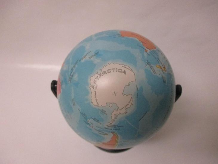 Retro malý stolní globus Edition Atlas  - Hračky