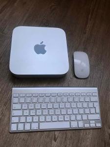 Mini Mac Mid 2010 2.4 GHz 8GB RAM 128 GB SSD + Magic Mouse, Keyboard
