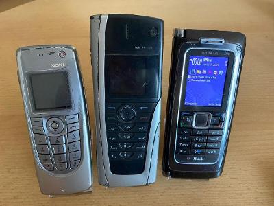 Mobilní telefony 9300 9500 a E90 communicator