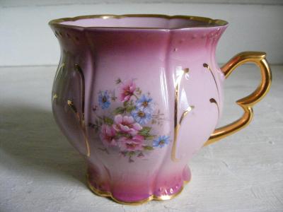 Buclák -růžový porcelán 