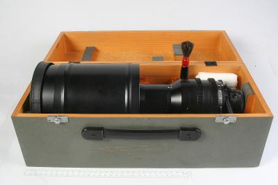 Světelný teleobjektiv Carl Zeiss Jena 4/500mm OTS Infrarot, závit M42.