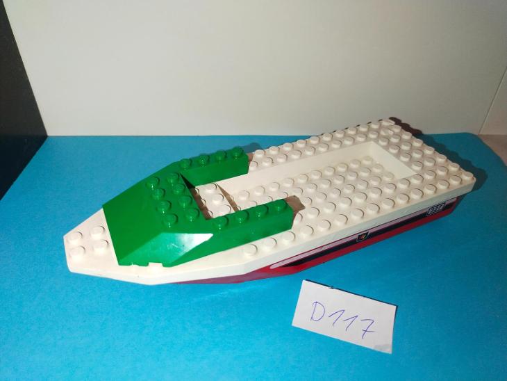 Lego loď 