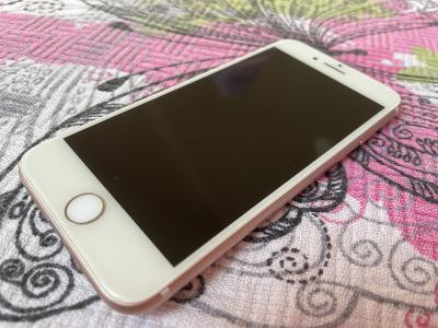Apple Iphone 7 32GB pink, velmi dobrý stav