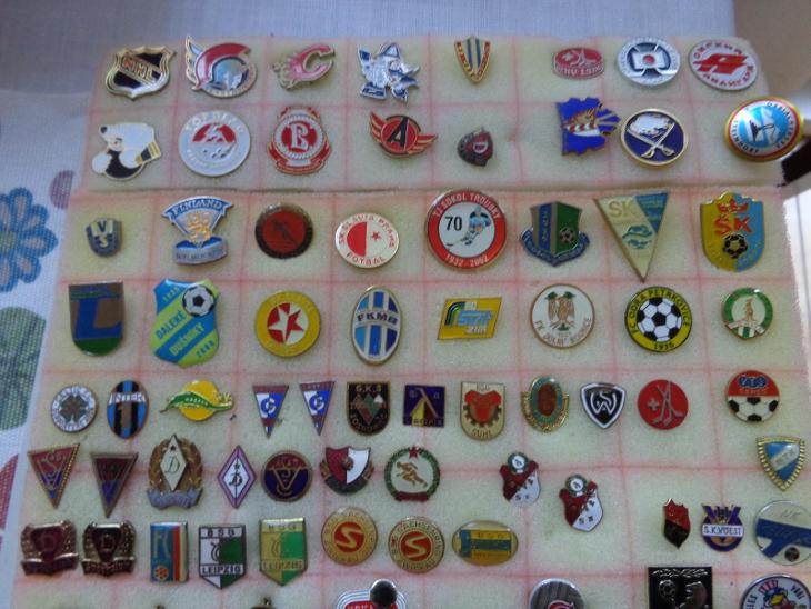Sbírka 127ks sportovních odznaků
