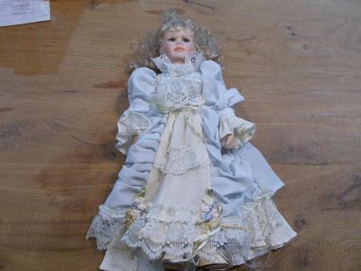 Keramická panenka   42cm - od 1kč