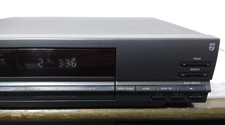 Philips CD 320