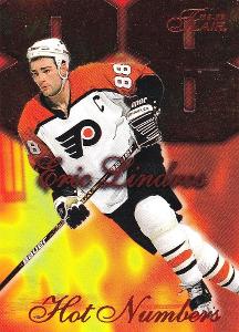 LINDROS Eric Flair 1996/97 Hot Numbers č. 8 Philadelphia Flyers