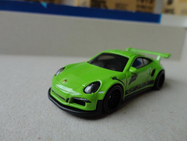 Hot Wheels Porsche 911GT3 RS.Rozbalený.Krabička je otevřena.