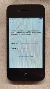 Apple Iphone 4s s pouzdrem Garmin a nabíječkou