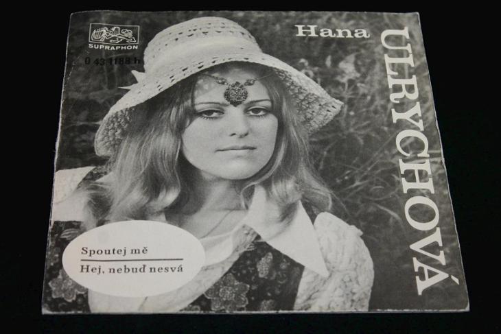 SP -Hana Ulrychová / Marie Rottrová-Spoutej Mě / Hej, Nebuď Nesvá (k1) - LP / Vinylové desky