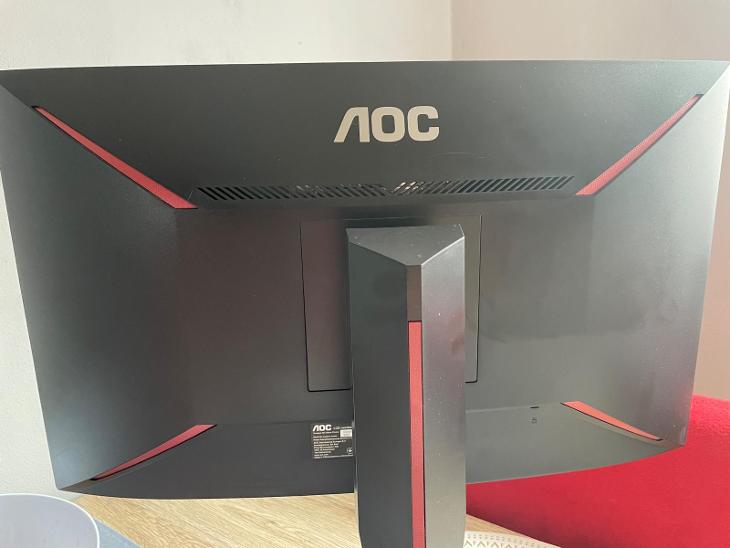 AOC 24g1 herní monitor
