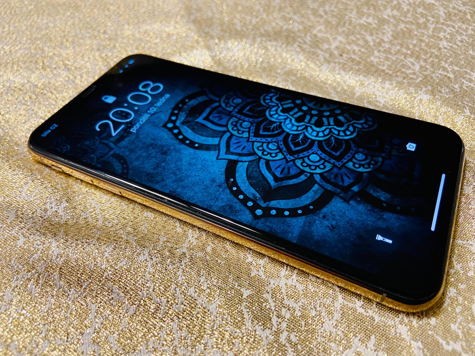 iPhone Xs Gold 256GB - Mobily a chytrá elektronika
