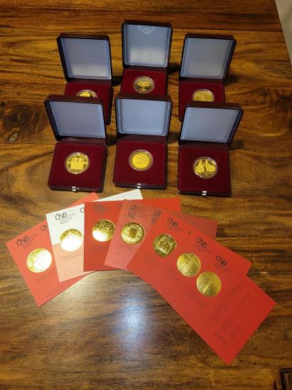 Kompletní sbírka 6 zlatých uncových mincí ČNB, nominál 10 000Kč - Zlaté mince a dukáty - numismatika